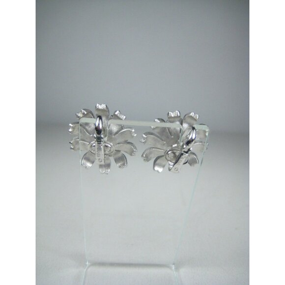 Trifari Silver Tone Clip On Earrings Floral Design Crown MOD Vintage 1950s - Picture 10 of 10